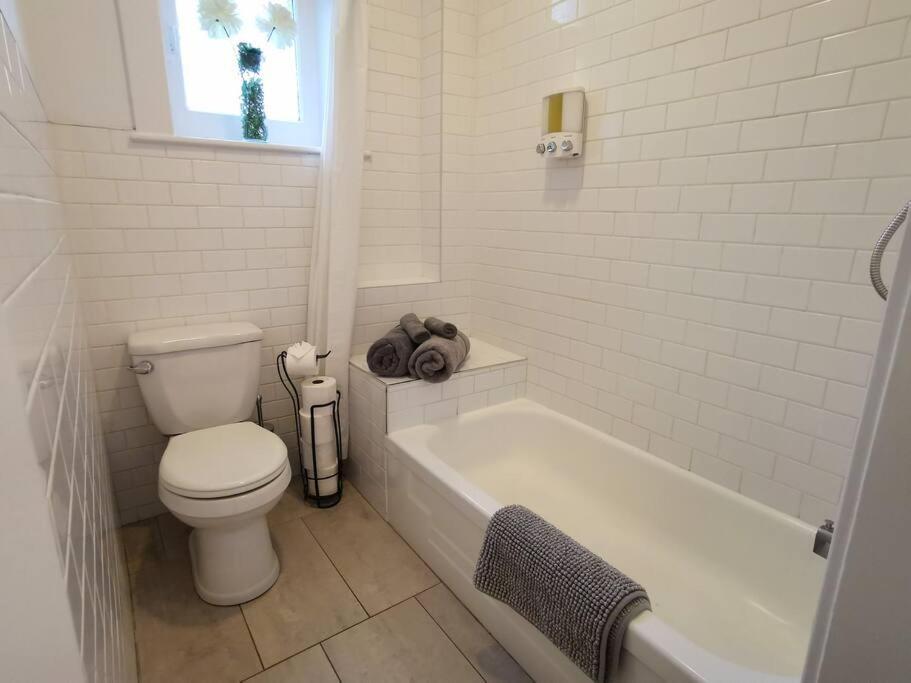 Old Quebec - Les Suites Montcalm #2 - Free Parking Zimmer foto